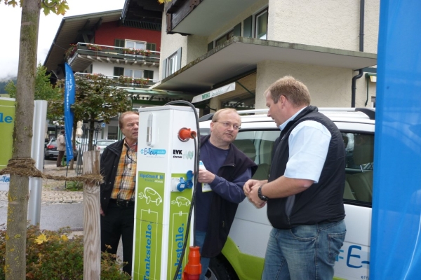 Die Eröffnung der e-Tankstelle